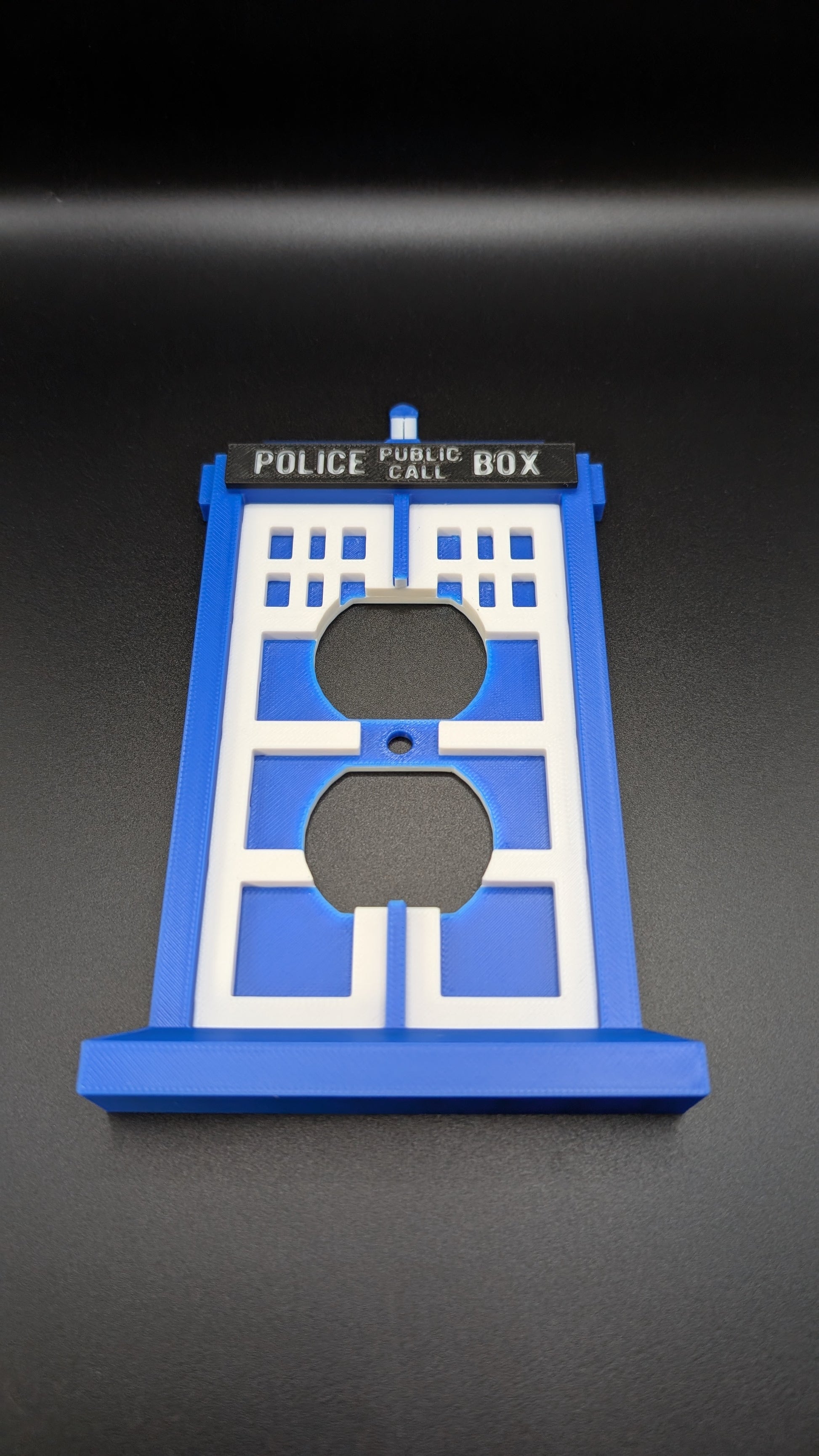 3d printed custom dr who inspired tardis police box outlet cover